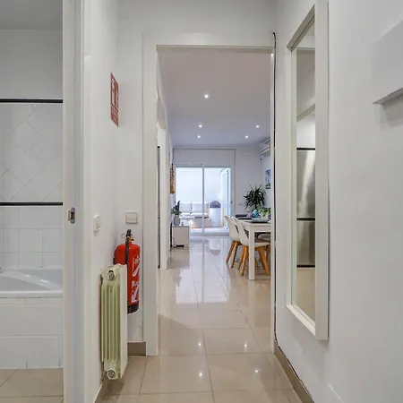 White Center By Hello Homes Apartment